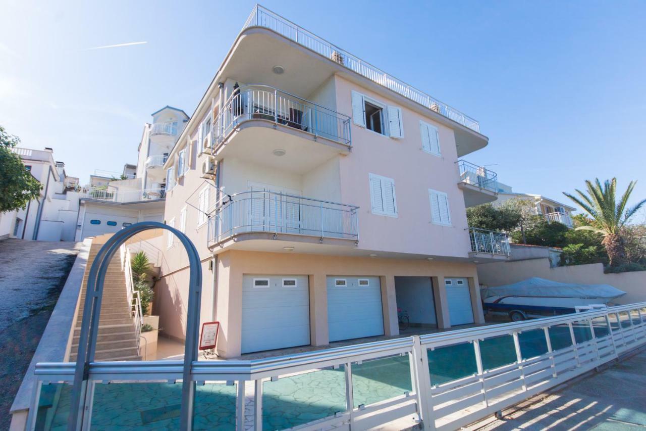 Luxury Apartment L&A 特罗吉尔 外观 照片